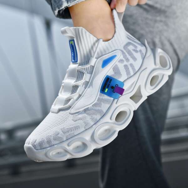 Fashionable new casual shoes, running shoes fly woven outer wear, knife edge shoes, comfortable sports shoes, trendy men's shoes - Image 5