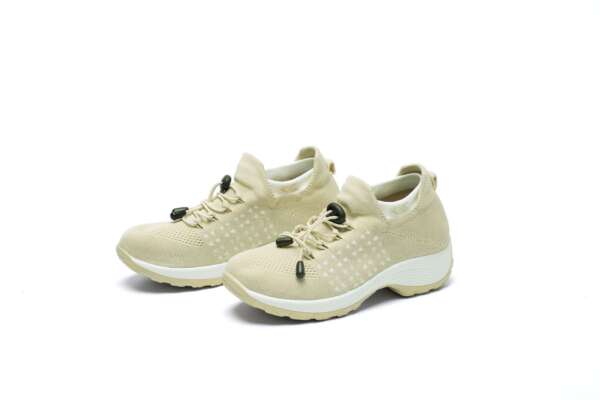 New Large Size High Elastic Fly Woven Breathable Shoes Fashion Light Socks Women's Sports Shoes - Image 9